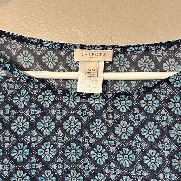 Talbots Sheer Poncho - Picture 3 of 4